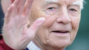 face-paint-cakes-and-words-of-wisdom.Click to read full article.