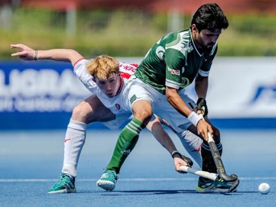 red-lions-extend-unbeaten-streak-as-england-men-remain-in-the-hunt.Click to read full article.