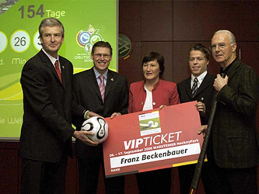 Beckenbauer receives first VIP ticket for BDO Hockey World Cup