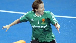 super-geek-keeper-maddie-hinch-scoops-top-award.Click to read full article.