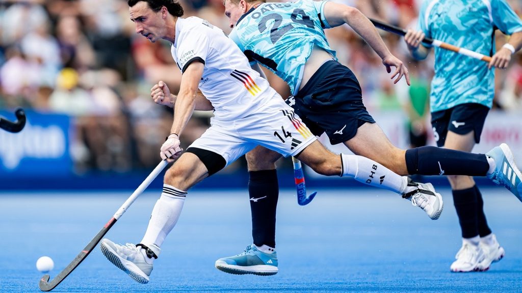 FIH Pro-League: Heroic Carr earns Ireland men first win of the season as Manpreet celebrates 400th cap for India 5 7YMSuNKsrj - FIH Pro-League: Heroic Carr earns Ireland men first win of the season as Manpreet celebrates 400th cap for India - Ireland’s men pulled off their first win of the FIH Hockey Pro League season by defeating Belgium on their home turf on Sunday while the Belgian women held out for a shootout win over Germany.