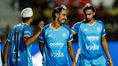 goal-splurge-continues-on-day-2-of-mens-junior-hockey-world-cup.Click to read full article.