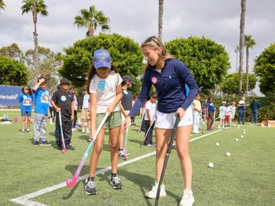 olympian-ashley-sessa-leads-field-hockey-clinic-for-carson-fourth-graders.Click to read full article.