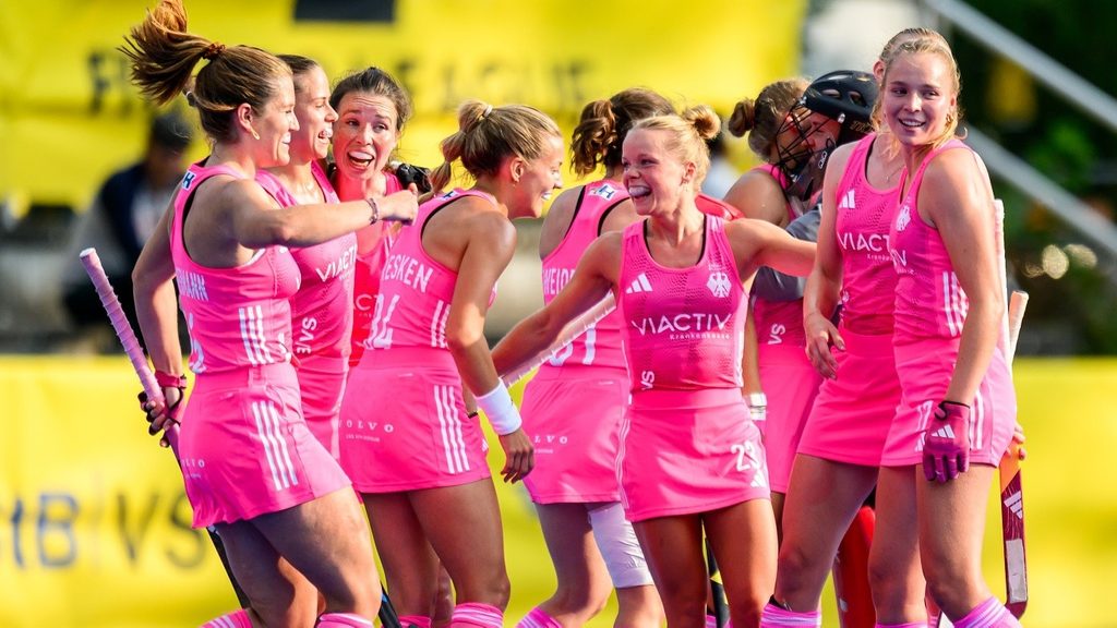FIH Pro-League: Double joy for Germany as both women and men dominate in Berlin 2 KOzkDhayiM - FIH Pro-League: Double joy for Germany as both women and men dominate in Berlin - Germany’s women rallied from defeat a day earlier to turn the tables on China in their FIH Hockey Pro League clash in Berlin on Wednesday, to secure an important three points in their relegation battle with England and India.