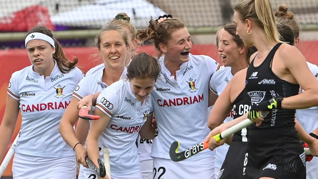 Bélgica Mujeres bateó 7 contra Nueva Zelanda, Gran Bretaña Hombres encabeza la tabla con una victoria contra España