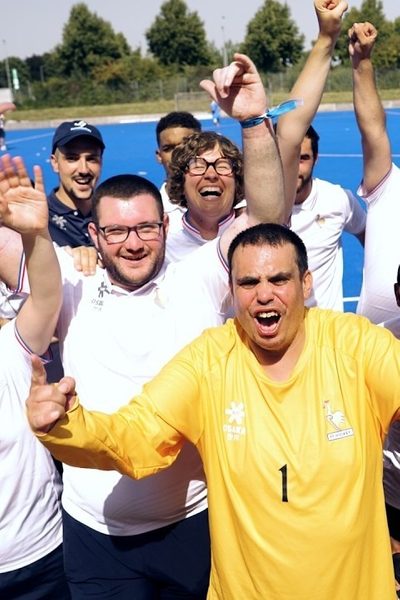 at-the-heart-of-the-french-para-hockey-team.Click to read full article.