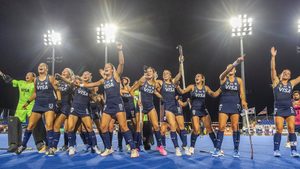dutch-dominance-a-chinese-hat-trick-and-a-combative-argentina-semi-finals-set-in-santiago.Click to read full article.