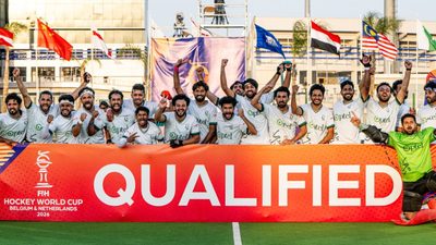 pakistan-and-england-book-world-cup-tickets-with-semi-final-wins.Click to read full article.